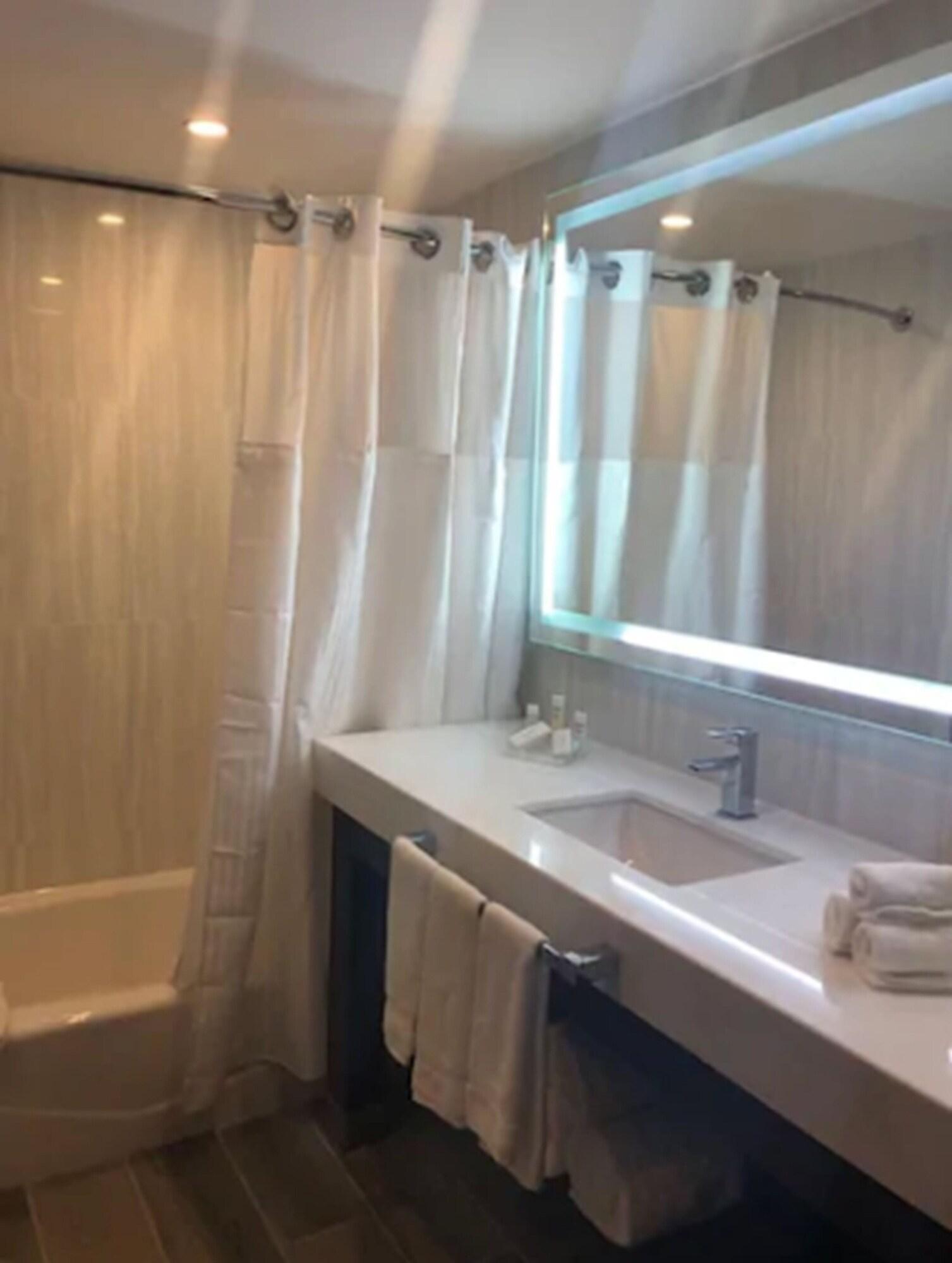 Hilton Garden Inn Salamanca Luaran gambar