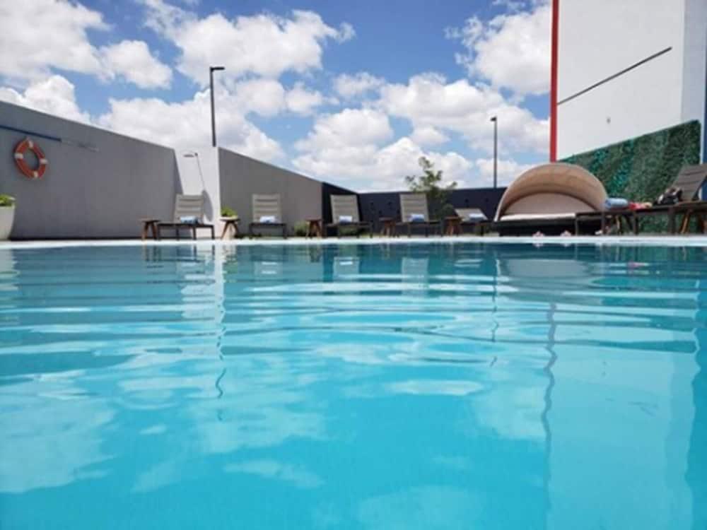 Hilton Garden Inn Salamanca Luaran gambar